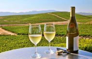 5 White Wines Perfect For Summer