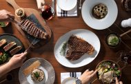 Tiệc Rượu Vang Sang Trọng Tại Stellar Steakhouse